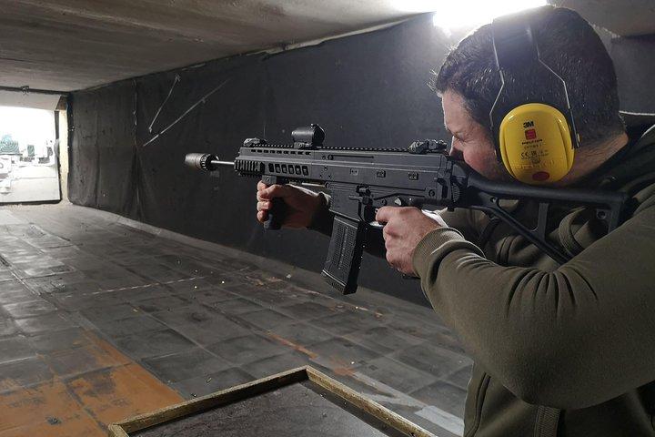 Try real weapons - Winchester, Glock17, Kalashnikov, Beretta 92FS