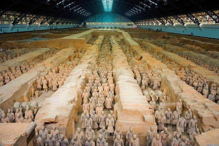 All Inclusive Private 2-Day Tour of Xi'an Highlights from Jinan by Air withHotel