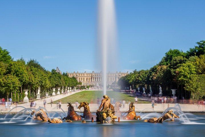 Versailles Palace & Gardens Guided Tour