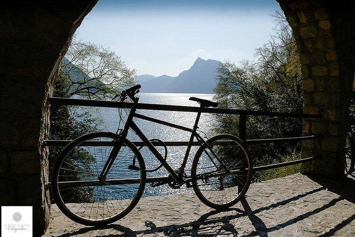 Stunning photo tour from Lugano to Gandria with photo pro