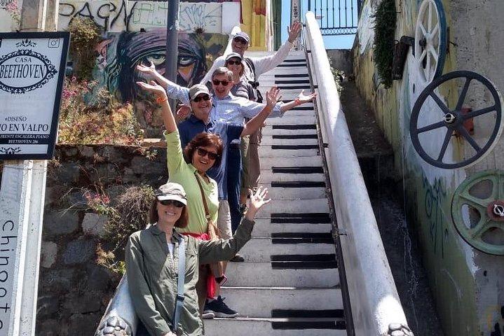 Famous Valparaíso! Premium Walking Tour with a Native Guide