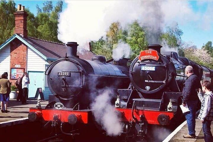 Private Tour - Moors, Whitby & The Yorkshire Steam Railway Day Trip from York