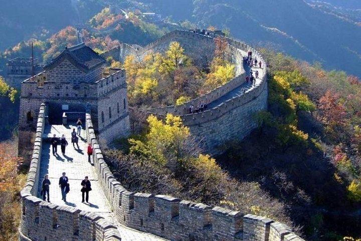 Beijing Great Wall Tour from Nanjing by Bullet Train with Private Car Service