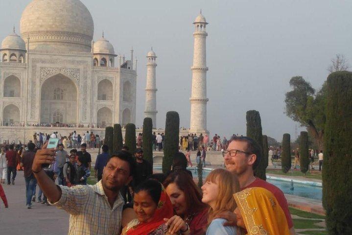 Gwalior to Agra Perfect day Tour Private