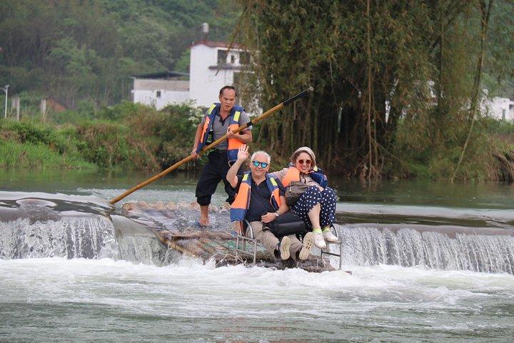 2-hours Yangshuo Yulong Bamboo Boat Tour with the Round-way Private Transfers