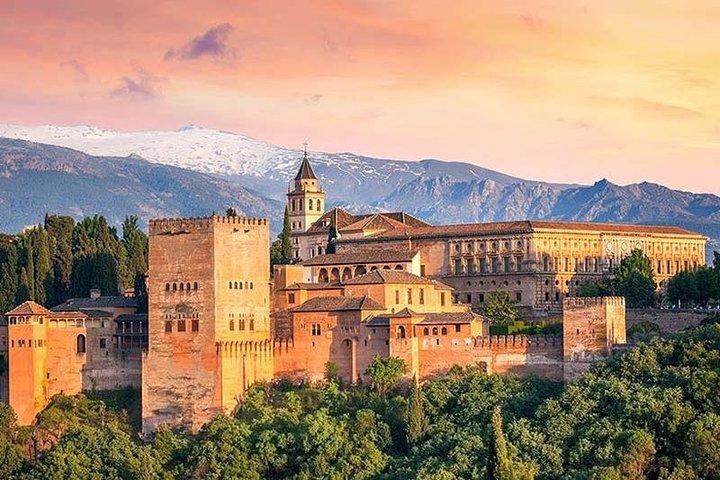 Private Day Tour of Granada and Alhambra Palace from Cordoba