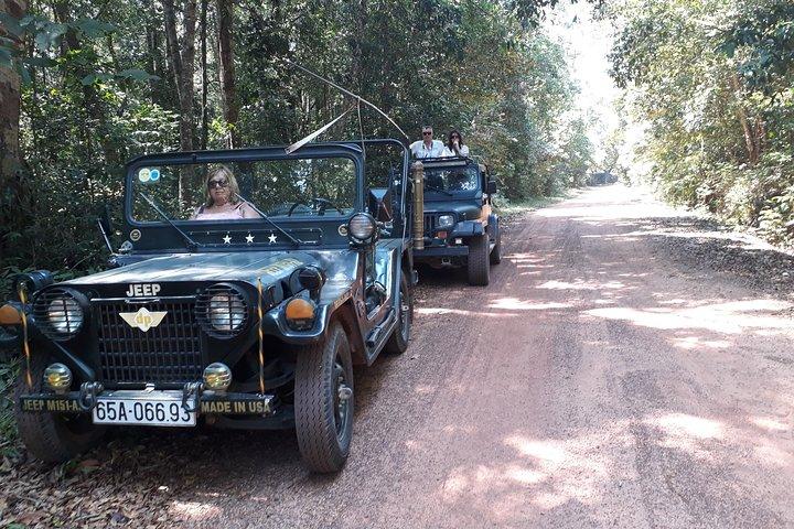 Explore the north of Phu Quoc island by Classical US Army Jeeps
