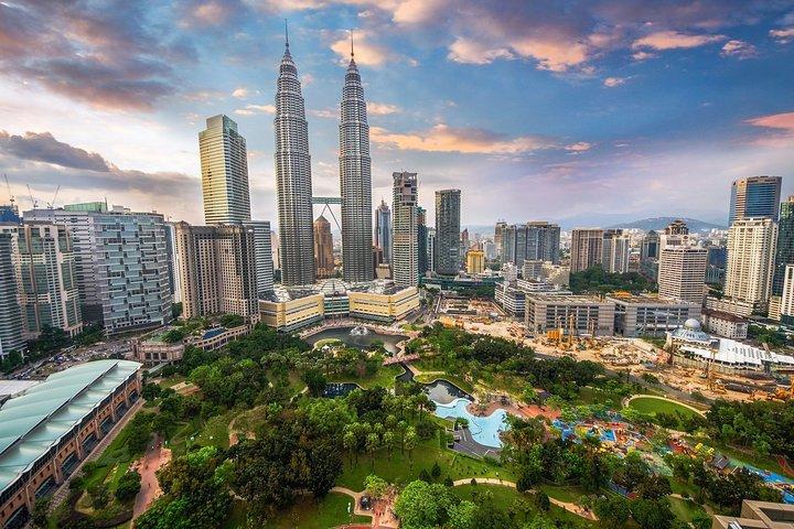 Private Layover Tour from Airport : Best of Kuala Lumpur