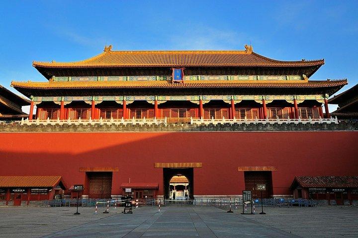 Beijing Essential Private Day Tour: Badaling Great Wall, Forbidden City & Square