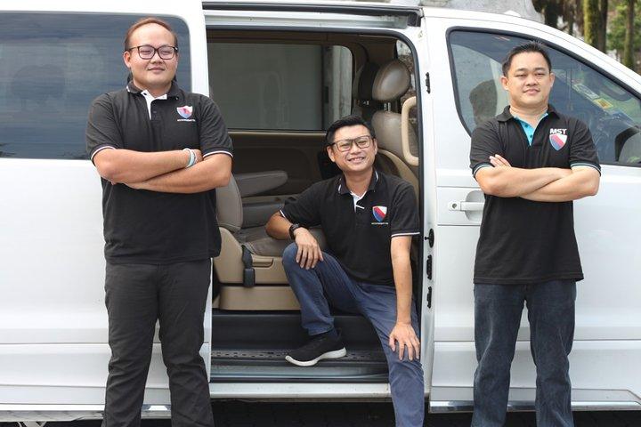 ~Chauffeur: Johor Bahru to Singapore MPV Transfer