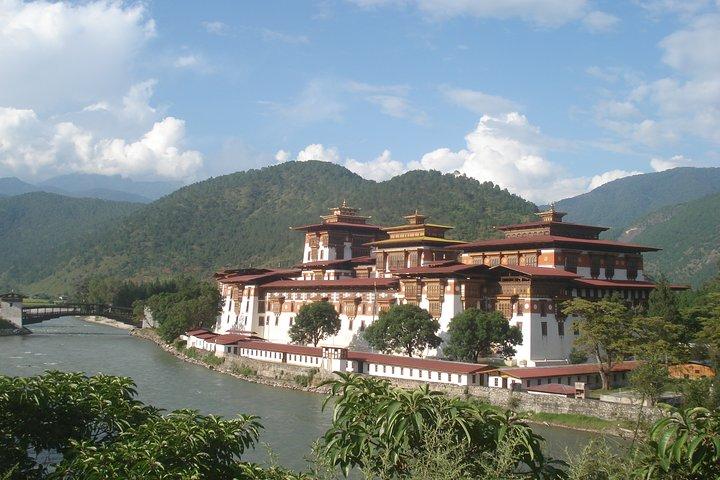 Amazing Bhutan in 7 Days