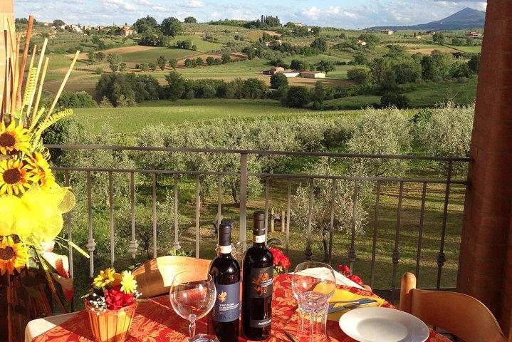 Menu with a “View” in the enchantment of the Tuscan hills