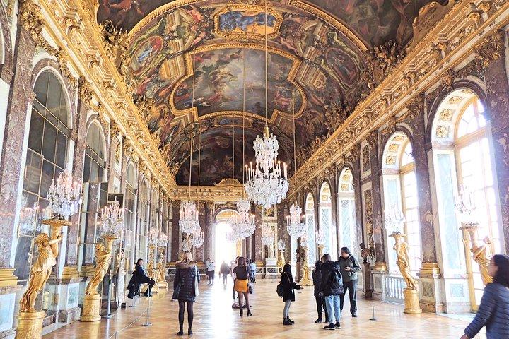  Versailles Palace Skip the Line Small Group Guided Tour