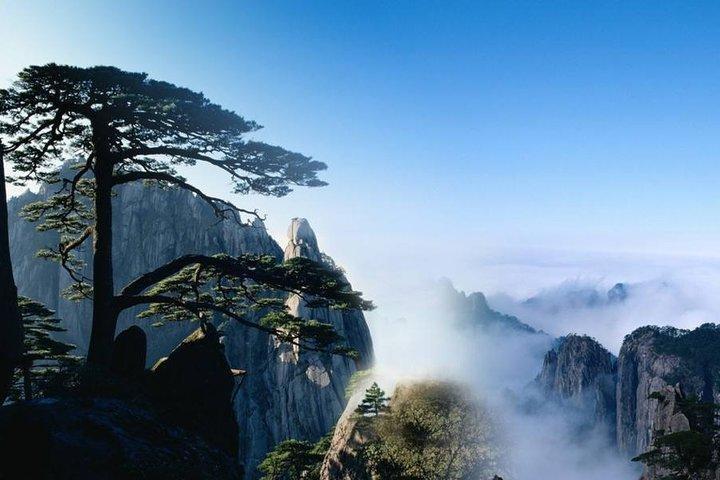 3-Day Huangshan Private Tour:Yellow Mountain,Tangmo Village and Tunxi Old Street