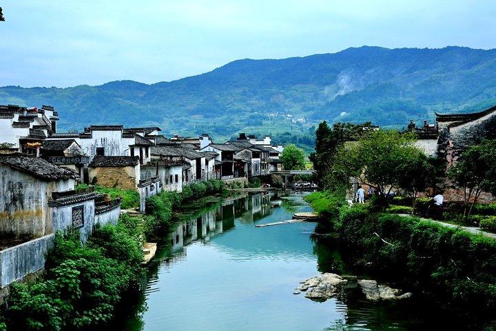 Chengkan,Tangmo and Xixi Nan Ancient Village Private Day Tour from Huangshan