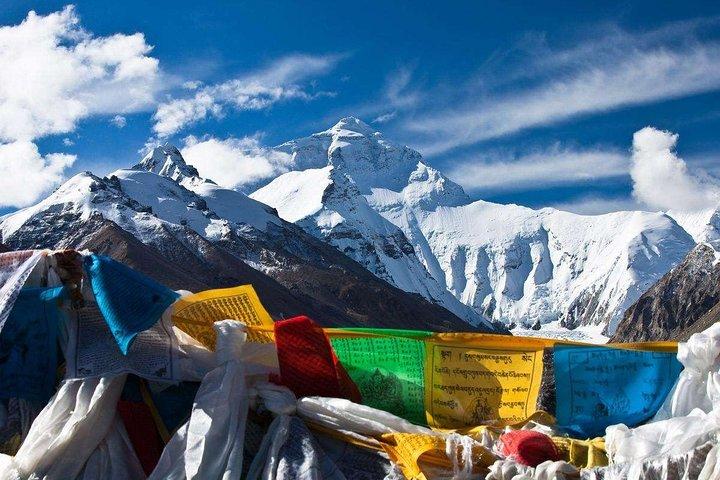 8-Day Small Group Lhasa,Everest Base Camp and Yamdrotso Lake Tour from Nanjing