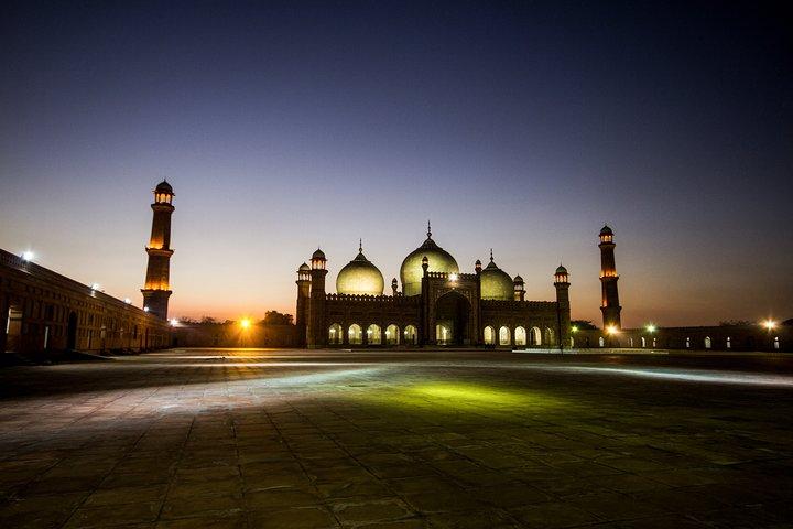 Private Tour: Lahore Full Day Customized Guided Trip 