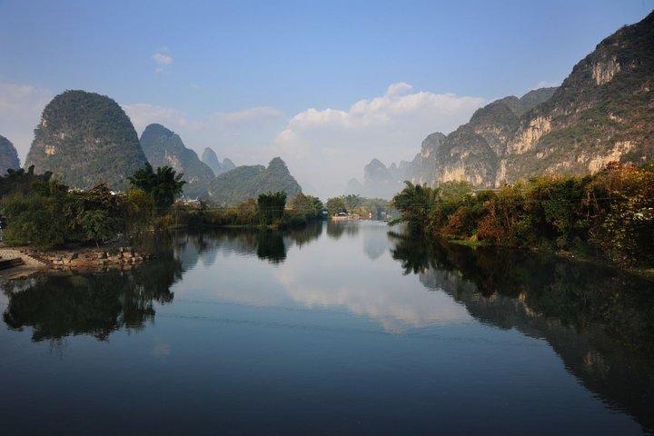 Private Day Tour in Yangshuo: Shilihualang, Xingping Li River Boat, and Lunch