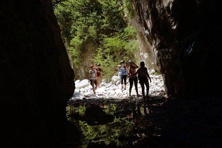 Ridomo Gorge hike to MANA spring