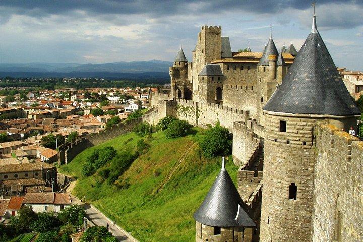 Private 2-hour Walking Tour of Carcassone with official tour guide