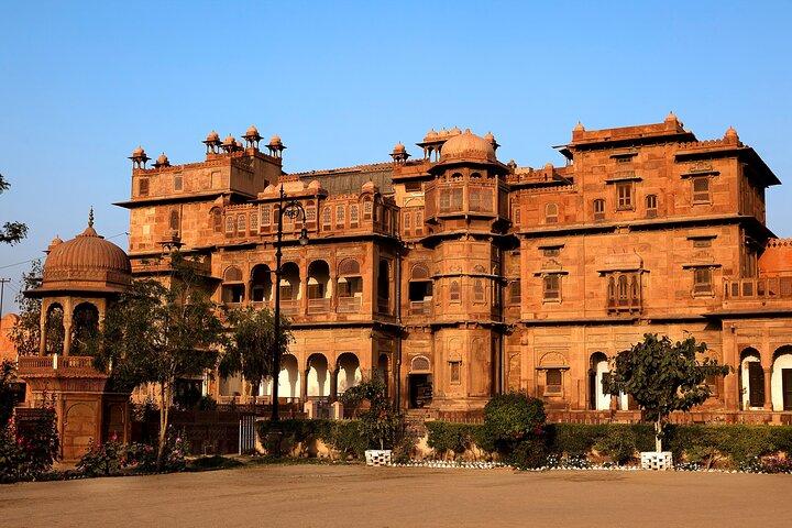 Royal Trails of Bikaner (Guided Half Day City Tour)