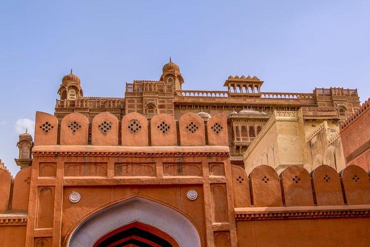 Heritage & Cultural Trails of Bikaner (2 Hours Guided Walking Tour) 