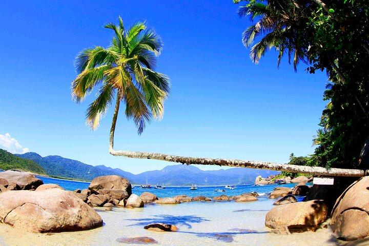 Full Day Around the Island of Ilha Grande and Its Beaches