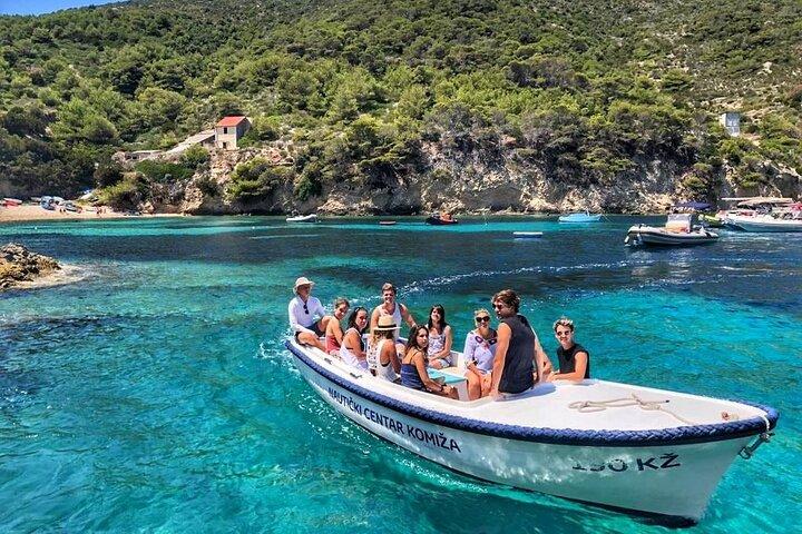 Blue Cave and Hvar Boat Tour: Small-Group from Split or Brac