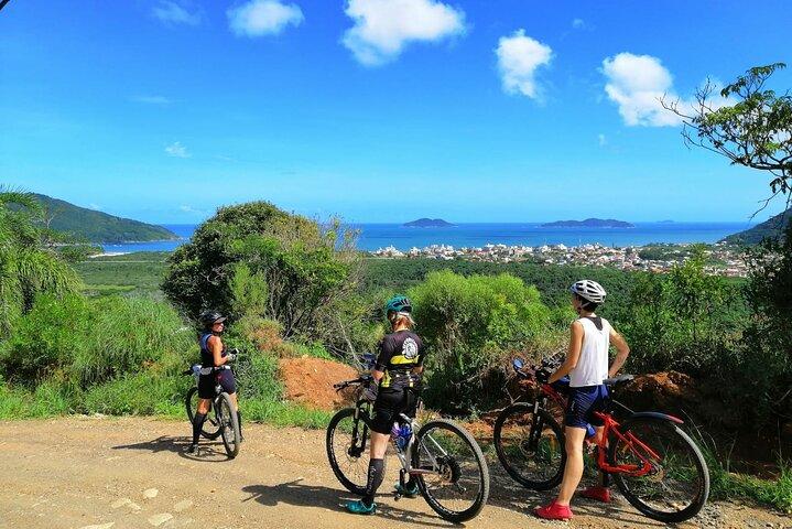 Mountain biking experiences in Florianópolis