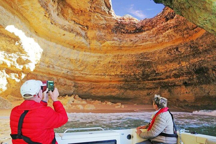 Portimão: Benagil Caves Speedboat Tour