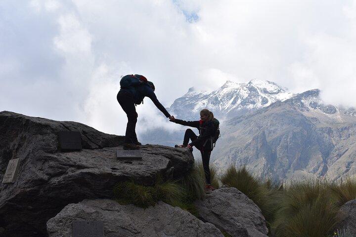 Hiking Izta Popo Experience 