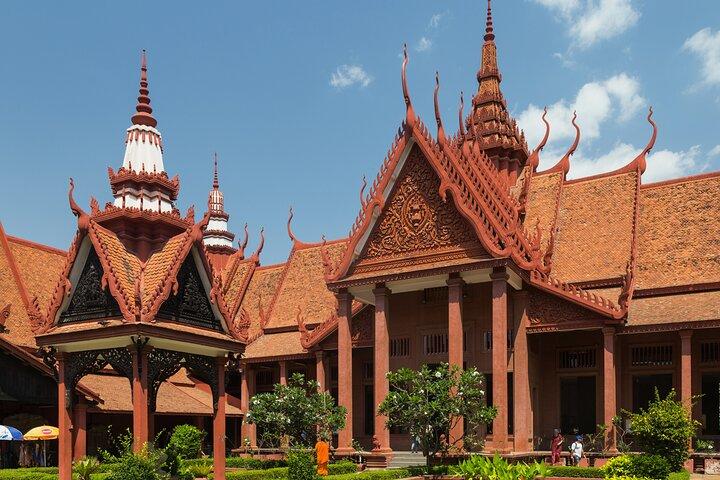 Phnom Penh Full day private Tour