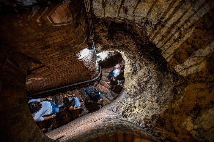 Tour of the historical cellars in Montepulciano