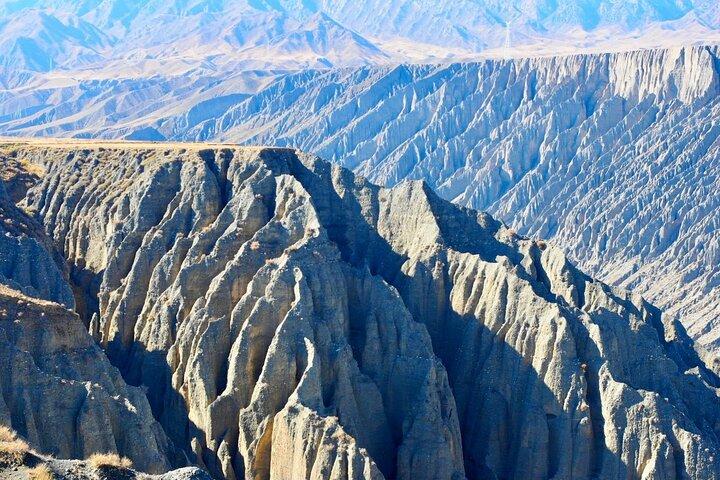 Private Full-Day Tour to Dushanzi Grand Canyon from Urumqi