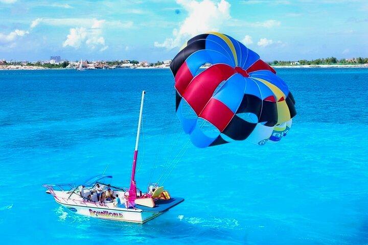 Skyrider Parasailing from Playa Mujeres, Cancún
