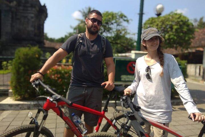 Private Borobudur Village Tour by Bike