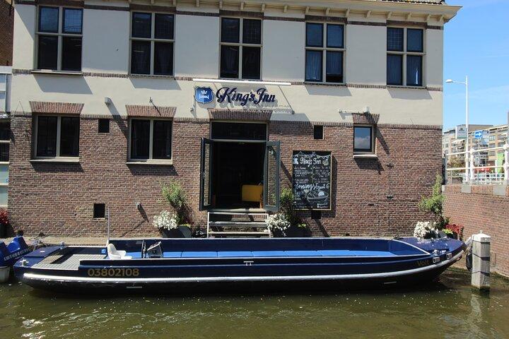 Private City Tour in Alkmaar by Electric Boat 