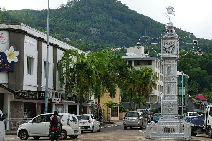 Victoria City Walking Tour | Mahé, Seychelles | Private tour on foot | Barrier-free