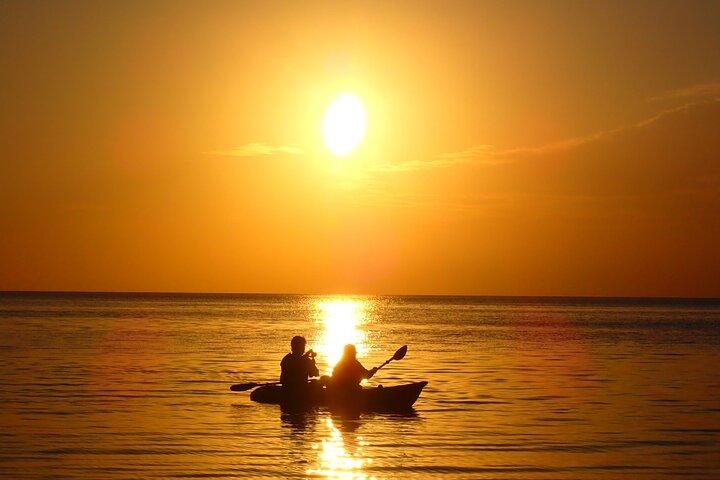  [Okinawa Miyako] [Evening] Twilight in the sea of silence... Sunset SUP / canoe