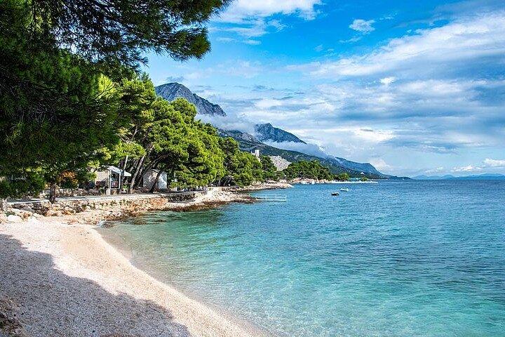 Private Transfer from Makarska to Dubrovnik with 2h Sightseeing, local driver