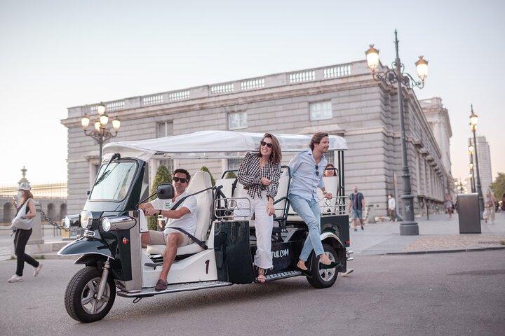 Welcome Tour to Madrid in Private Eco Tuk Tuk