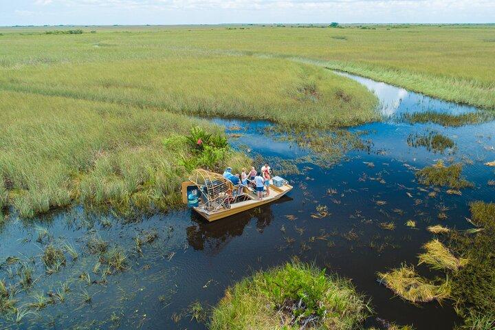 60 min. Everglades Airboat ride & pick-up ,small group +pro guide
