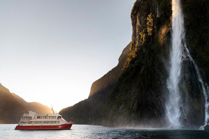 Half-Day Milford Helicopter Flight and Cruise from Queenstown - 202
