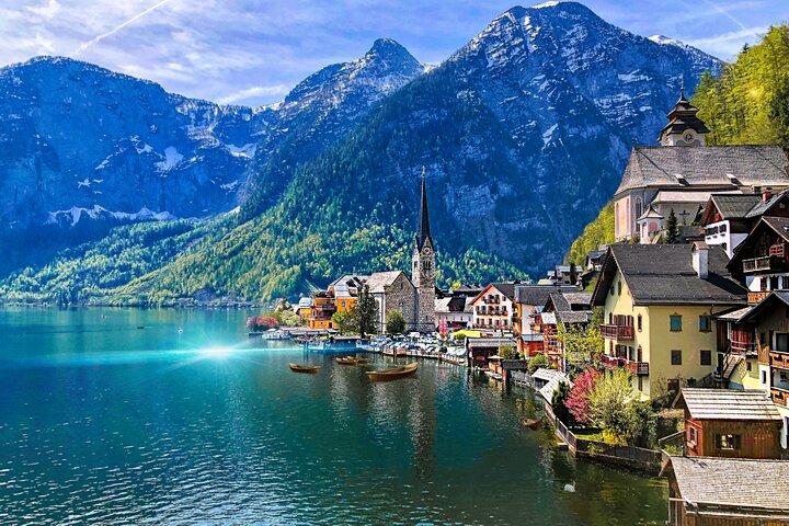 Self-Guided Private Tour of Hallstatt. Best photo-points, panoramic views, cafes