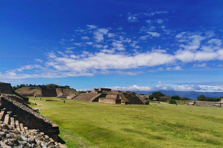 Monte Alban - Full Day Guided Tour with or without Food - Oaxaca