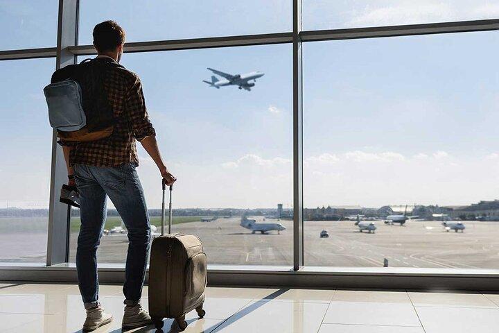 Airport & Hotel Transfers: Private with WIFI Facilities