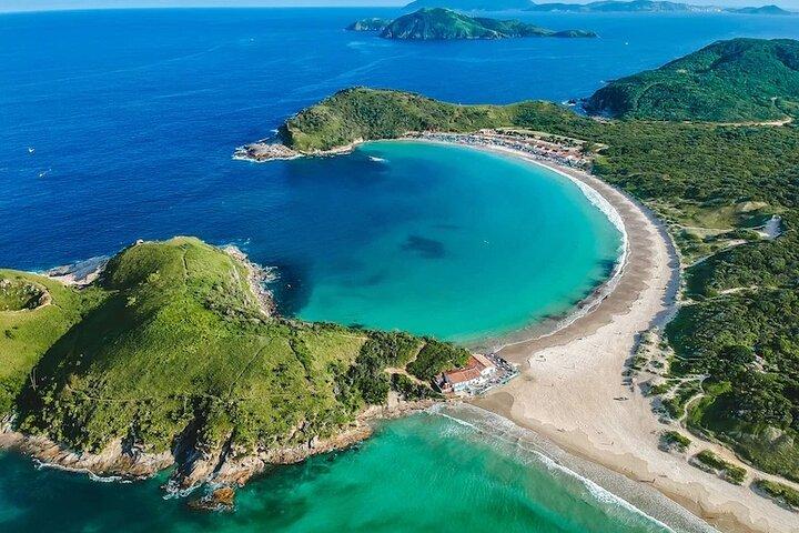 Private transfer from Buzios to the GIG Airport (1 to 14 People)