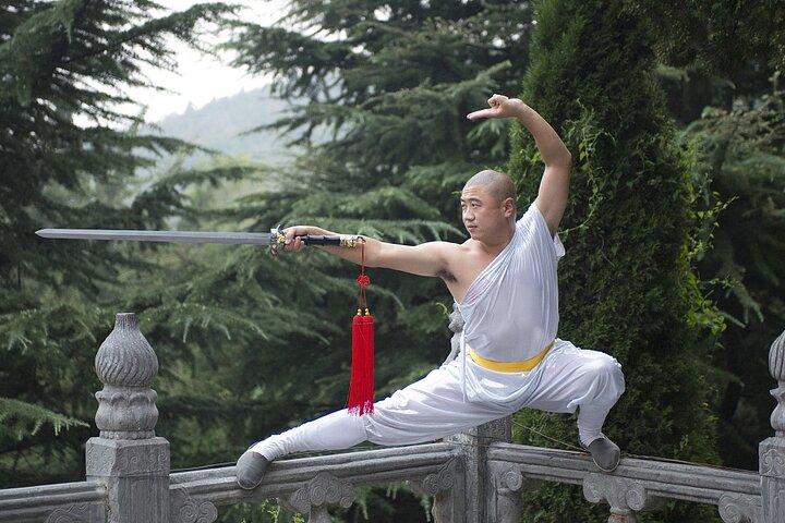 All-inclusive Customized Luoyang Layover Tour with Shaolin Temple