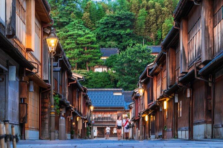 Kanazawa All Must-Sees Private Chauffeur Sightseeing - English Speaking Driver