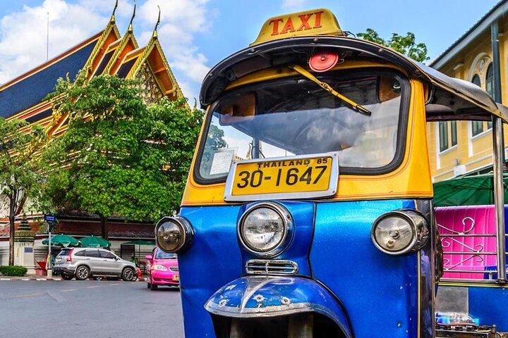 Bangkok Tuk Tuk Tour with Hotel Pickup and Dinner